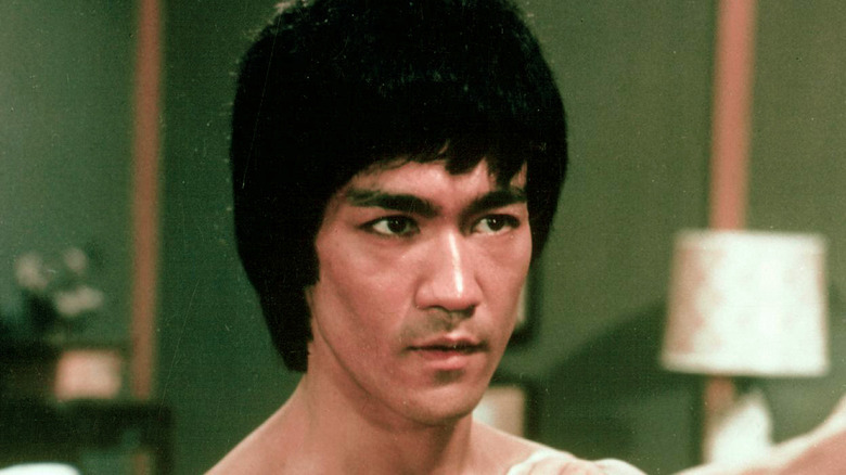 Bruce Lee prêt à attaquer