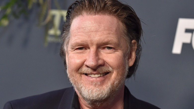 Donal Logue souriant