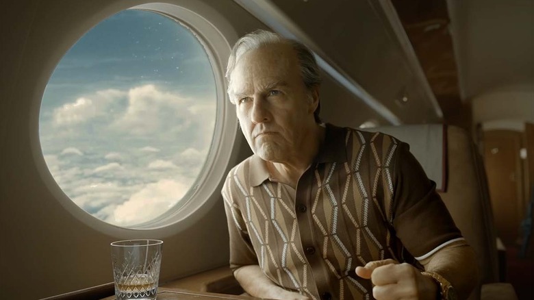 Digger sur son jet privé dans Digger (2026)