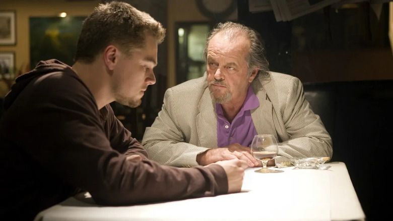 Billy et Frank ont ​​une conversation tendue dans The Departed (2006)
