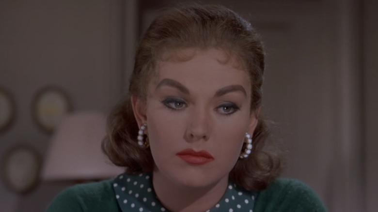 Kim Novak a l'air triste