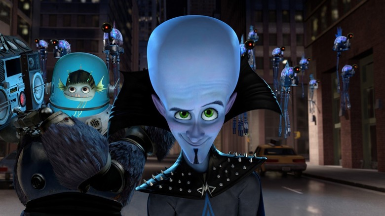 Megamind et Minion se promènent dans les rues de Metro City en 