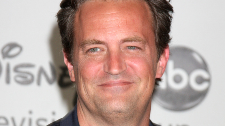Matthew Perry souriant